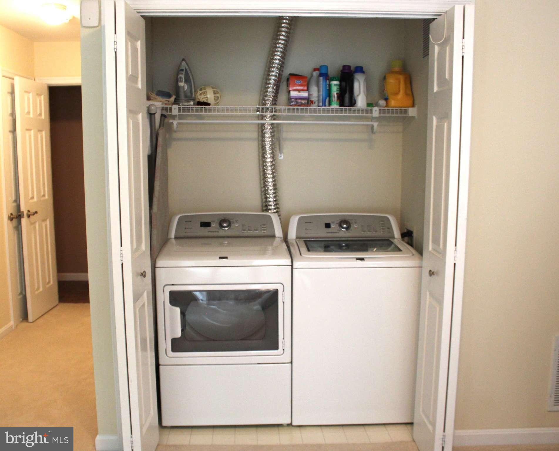 SIGNATURE AT BROADLANDS - Residential