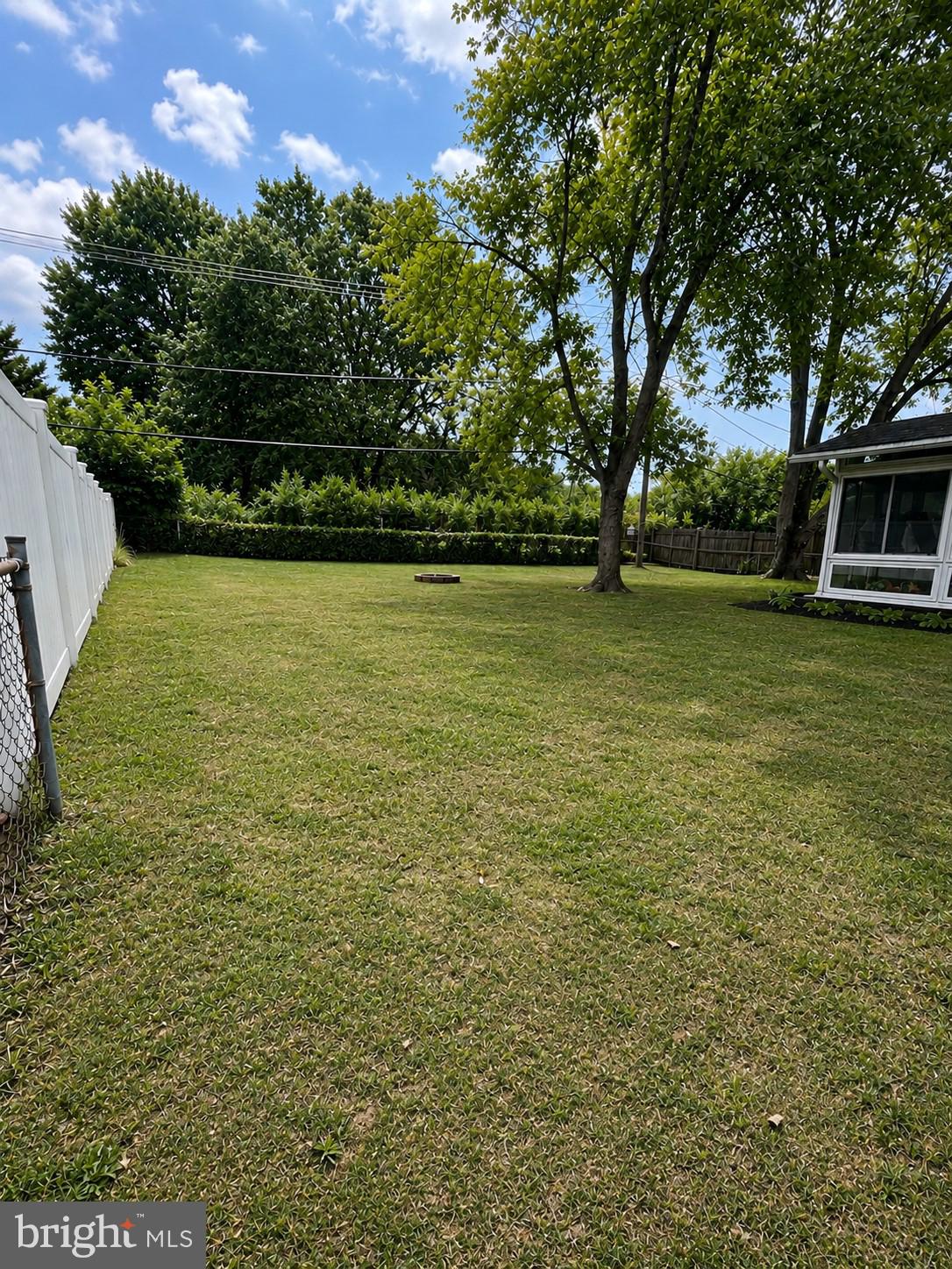 2605 KENHILL DRIVE