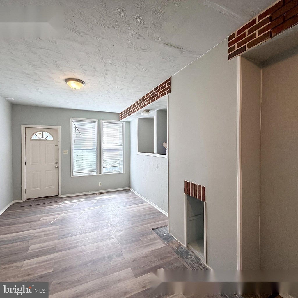Photo of 609 W Locust Street, YORK, PA 17401 (MLS # PAYK2111392)