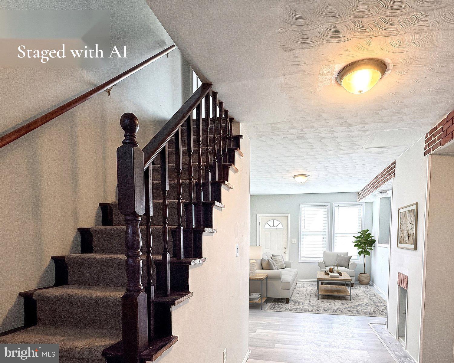 609 W LOCUST STREET