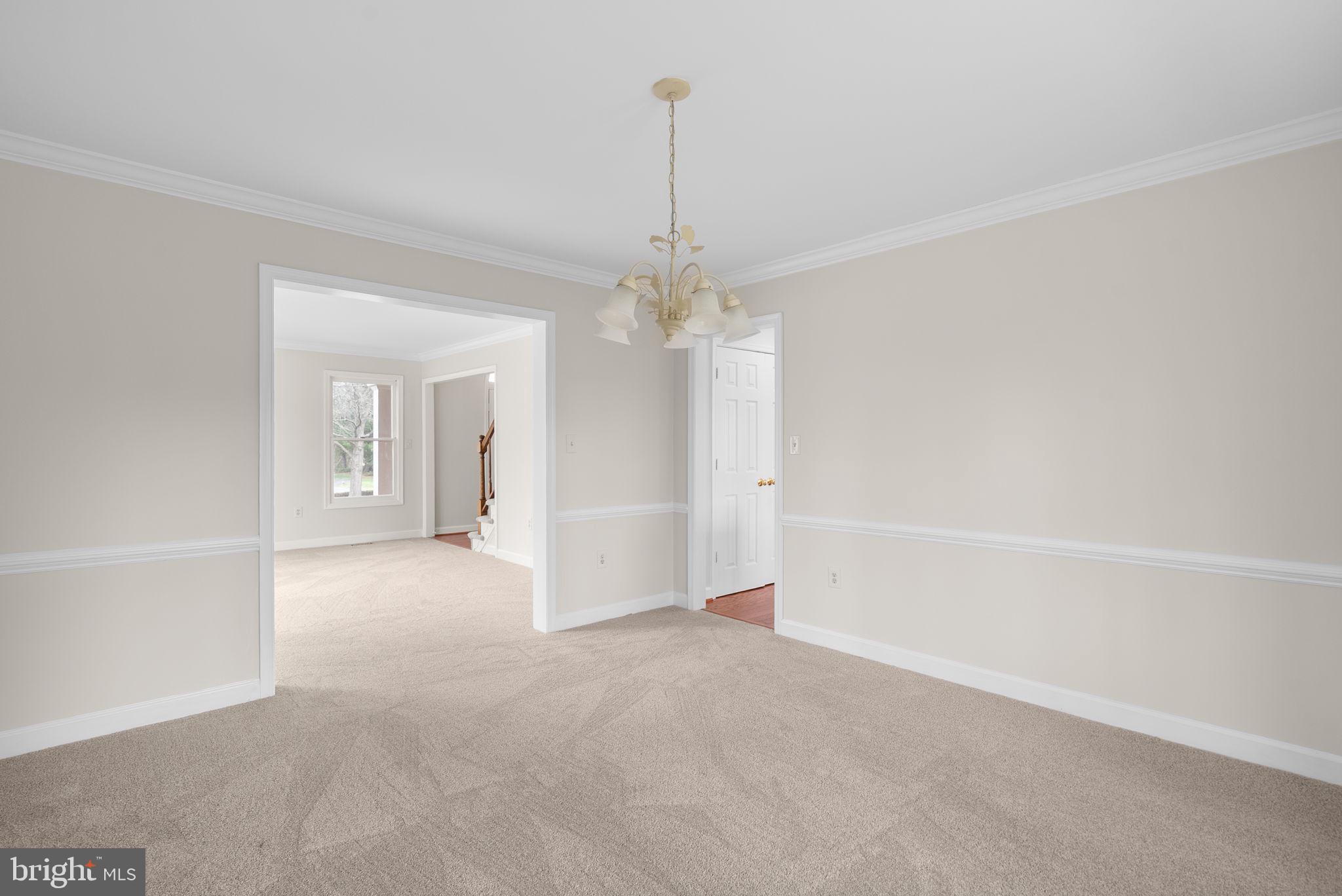 ROLLING KNOLLS - Residential