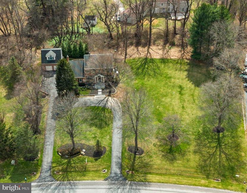 ROLLING KNOLLS - Residential