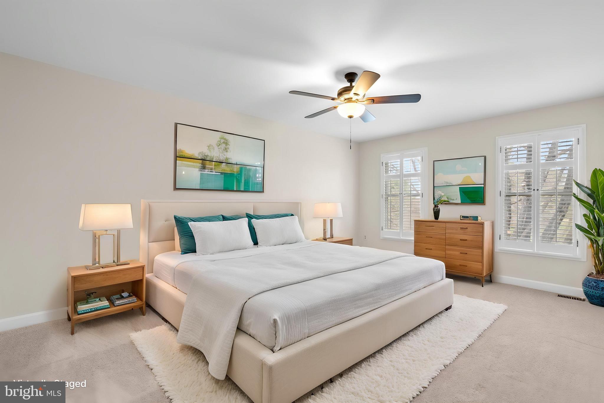 ROLLING KNOLLS - Residential