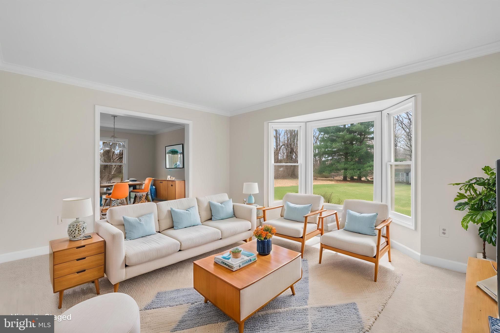 ROLLING KNOLLS - Residential