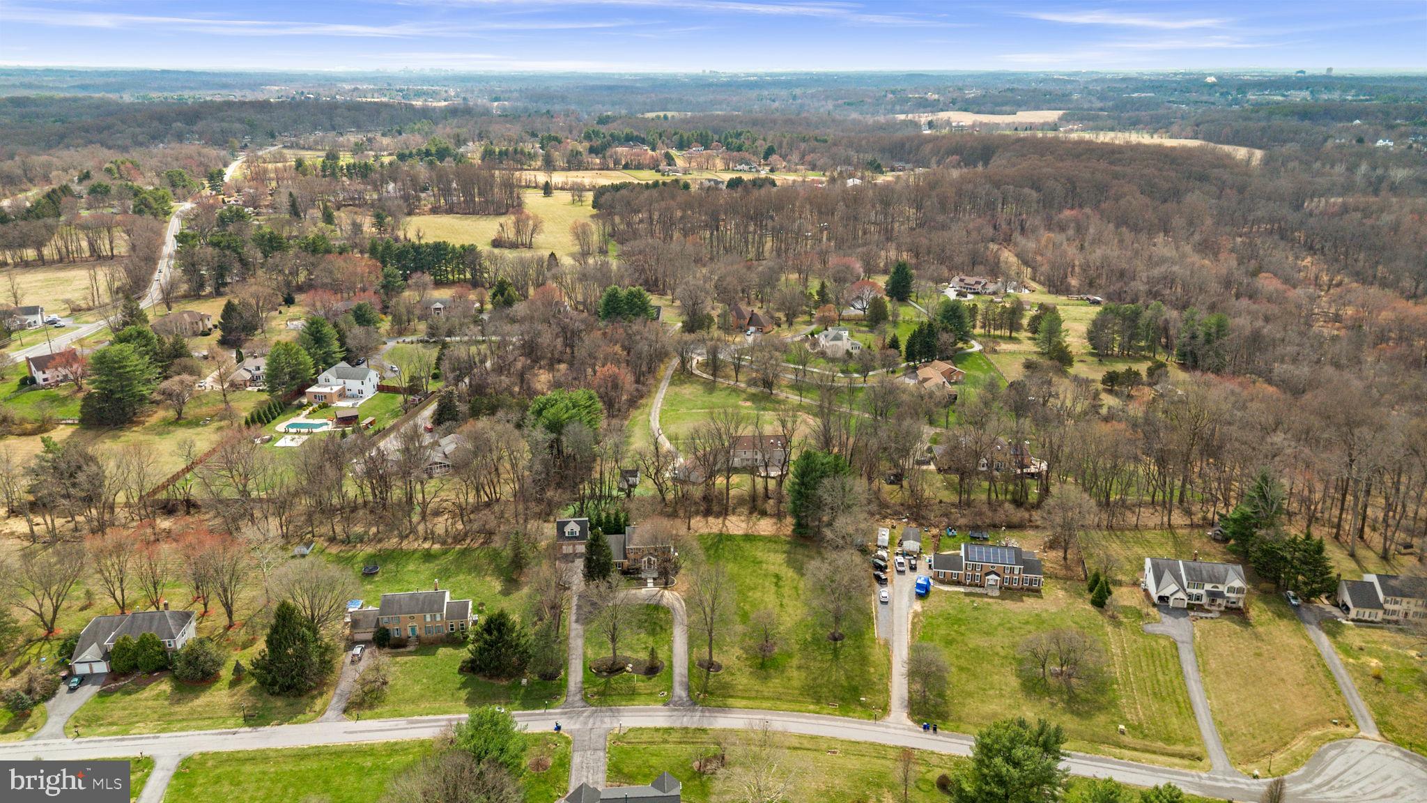 ROLLING KNOLLS - Residential