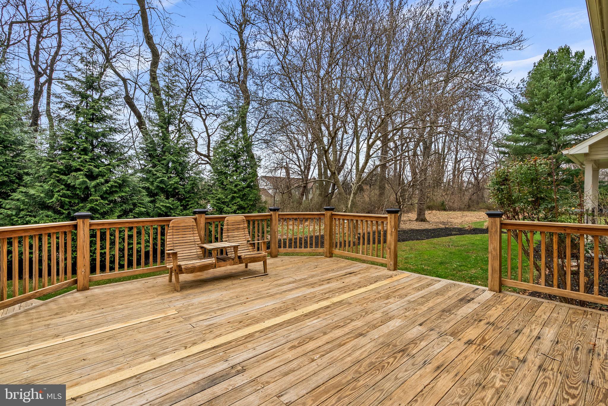 ROLLING KNOLLS - Residential