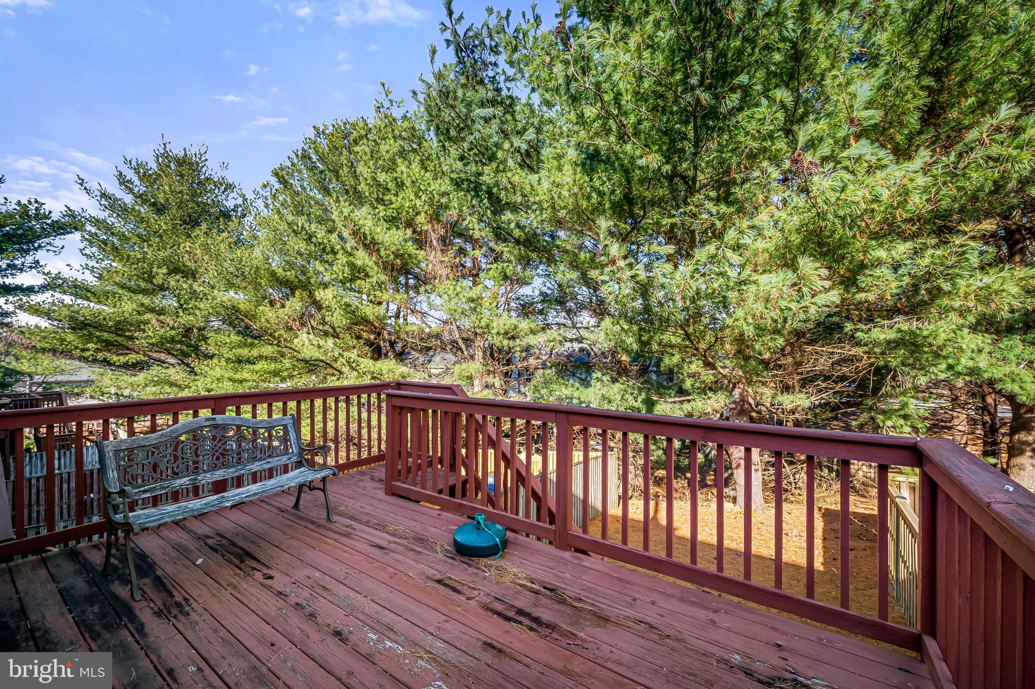 CONSTANT FRIENDSHIP - Residential