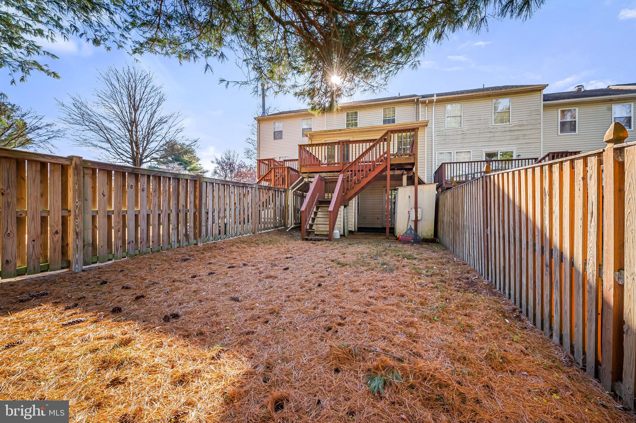 CONSTANT FRIENDSHIP - Residential