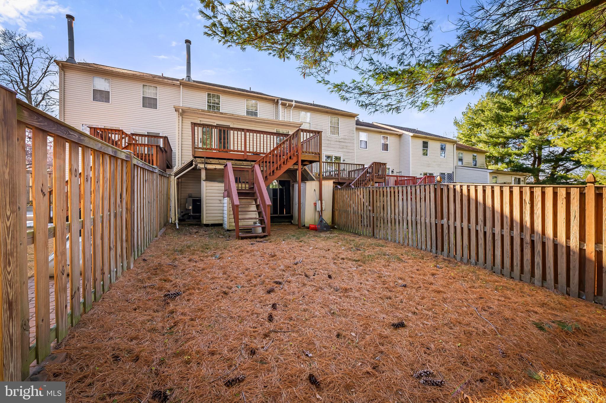 CONSTANT FRIENDSHIP - Residential