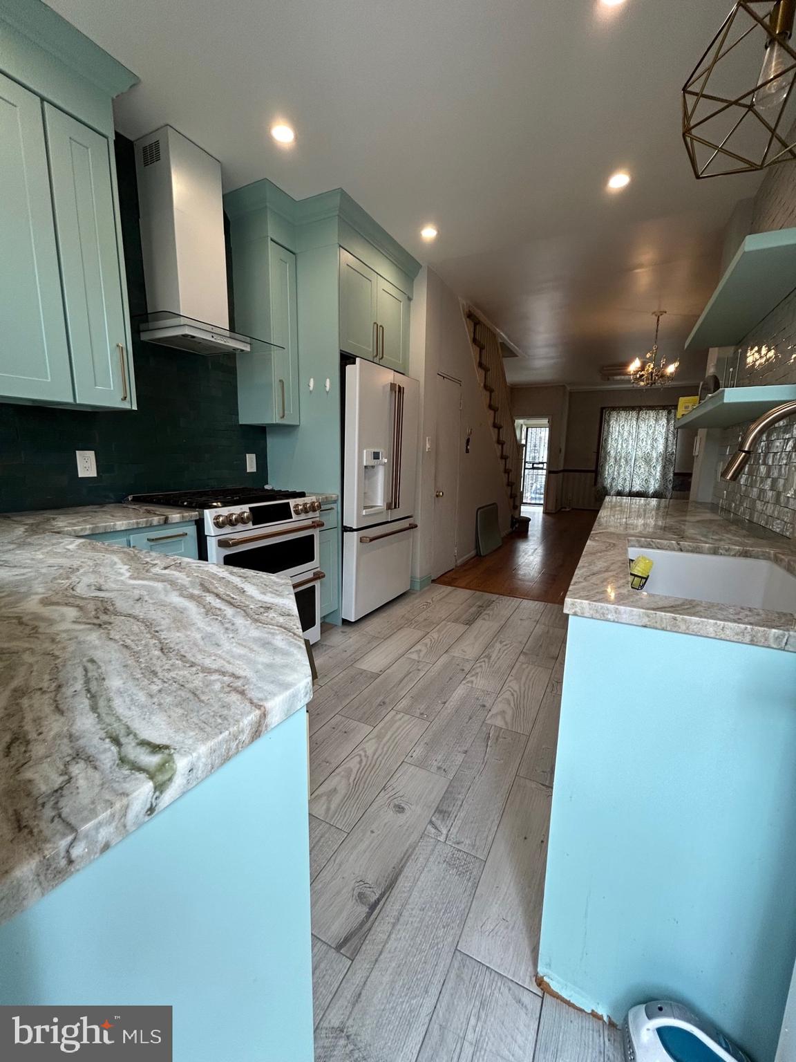 WEST PASSYUNK - Residential