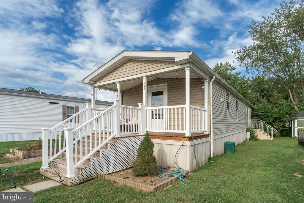 Photo of 231 Johnson Drive, FAIRLESS HILLS, PA 19030 (MLS # PABU2103732)