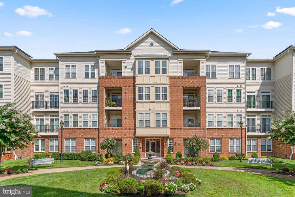 Photo of 2530 Kensington Gardens #401, ELLICOTT CITY, MD 21043 (MLS # MDHW2073222)