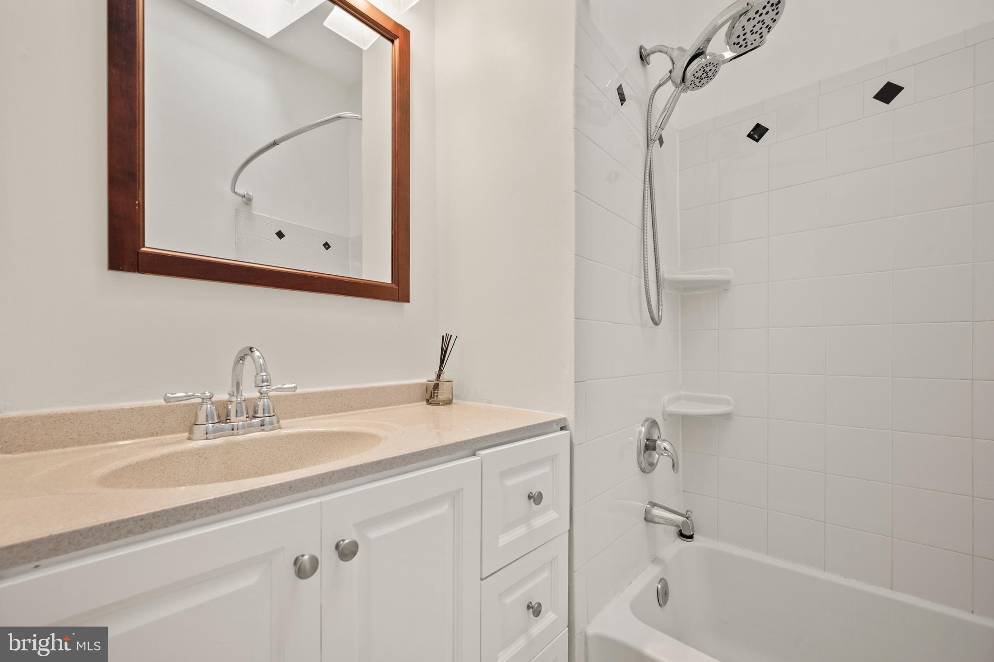 OWINGS MILLS - Residential Lease