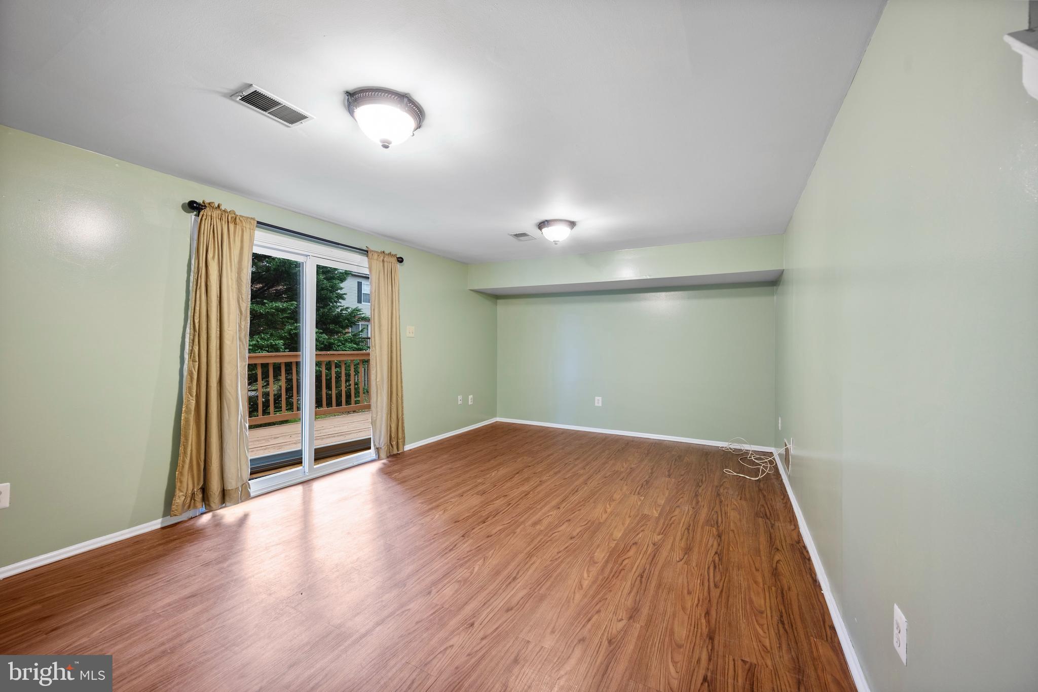 OWINGS MILLS - Residential Lease