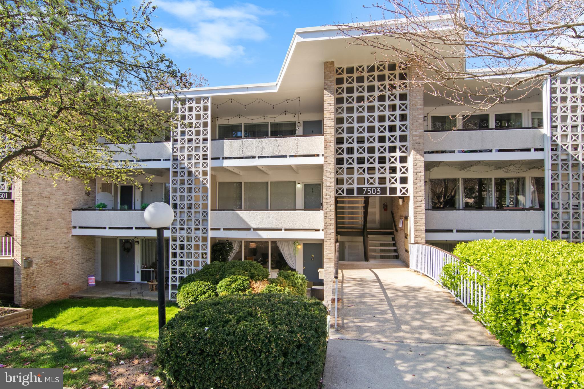 SPRING LAKE GARDEN CONDOMINIUM - Residential