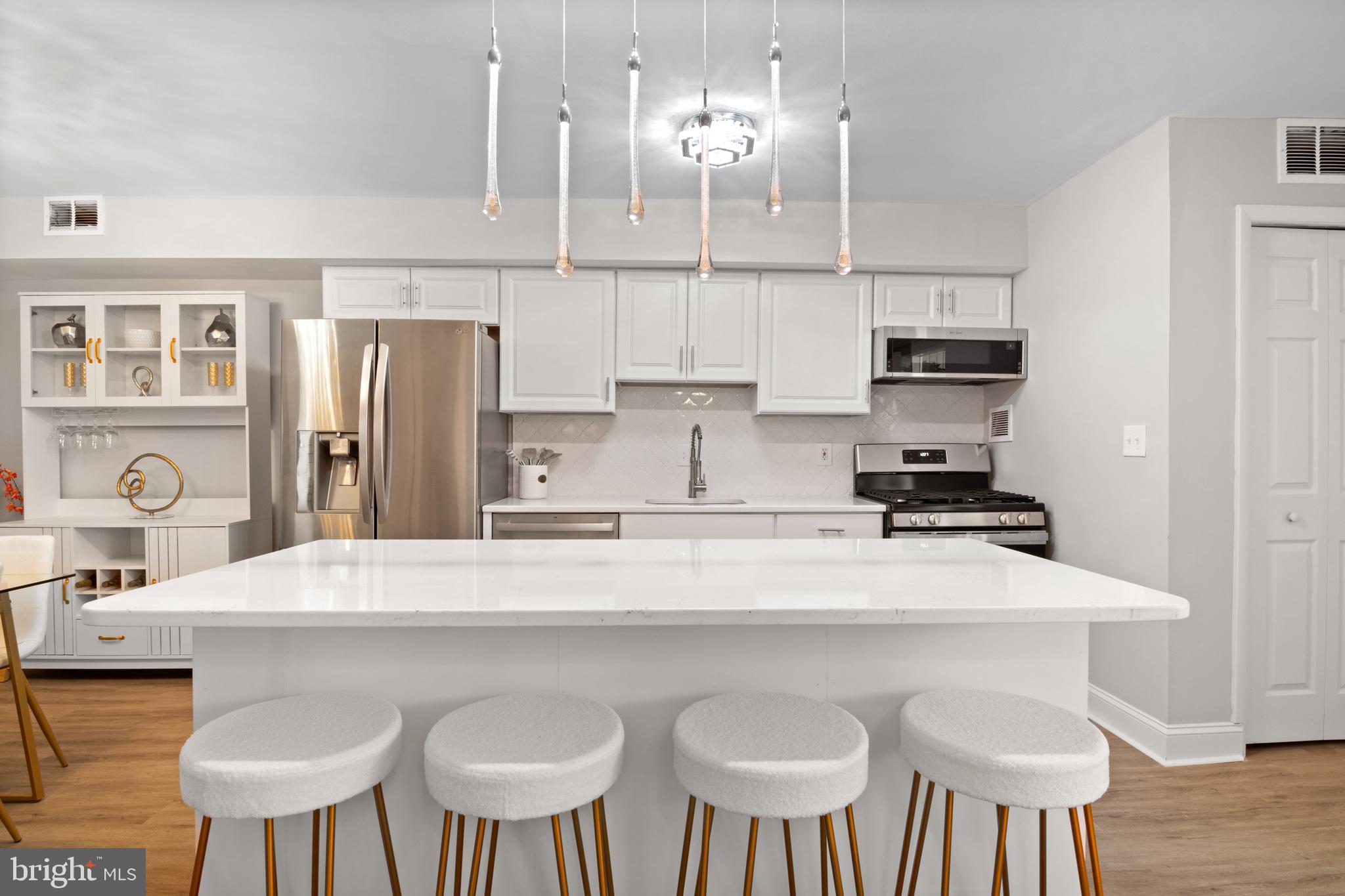 SPRING LAKE GARDEN CONDOMINIUM - Residential