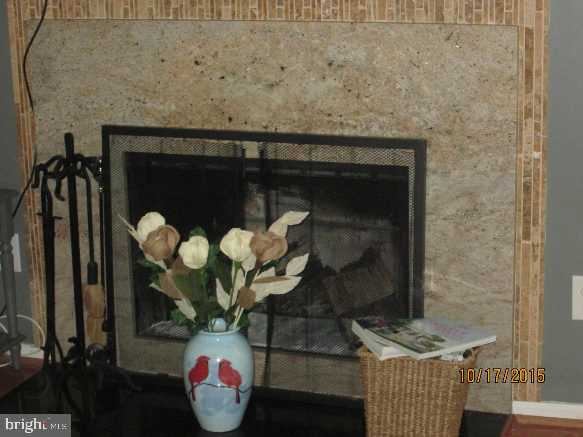 CROFTON MEWS CONDO - Residential