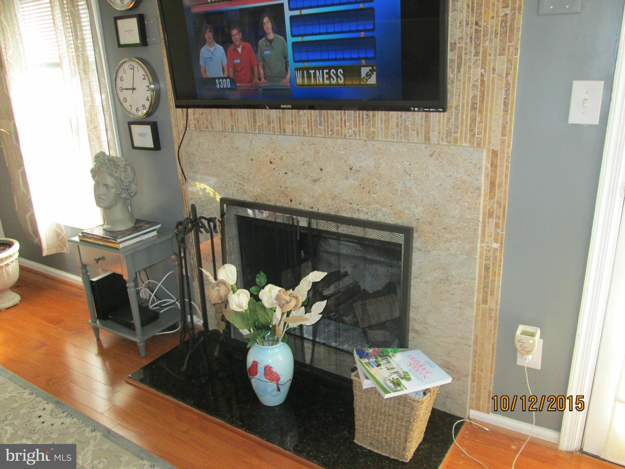 CROFTON MEWS CONDO - Residential