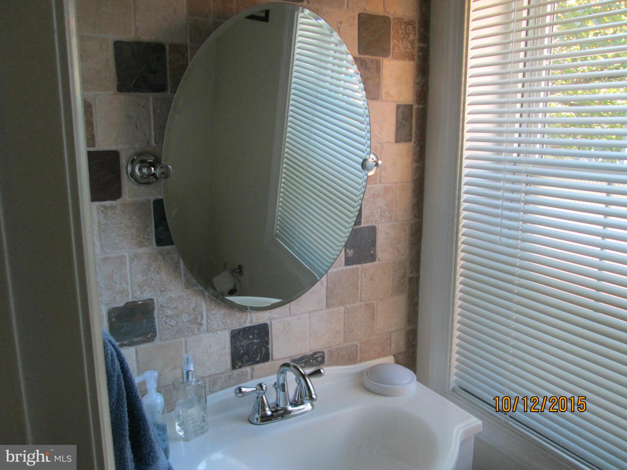 CROFTON MEWS CONDO - Residential