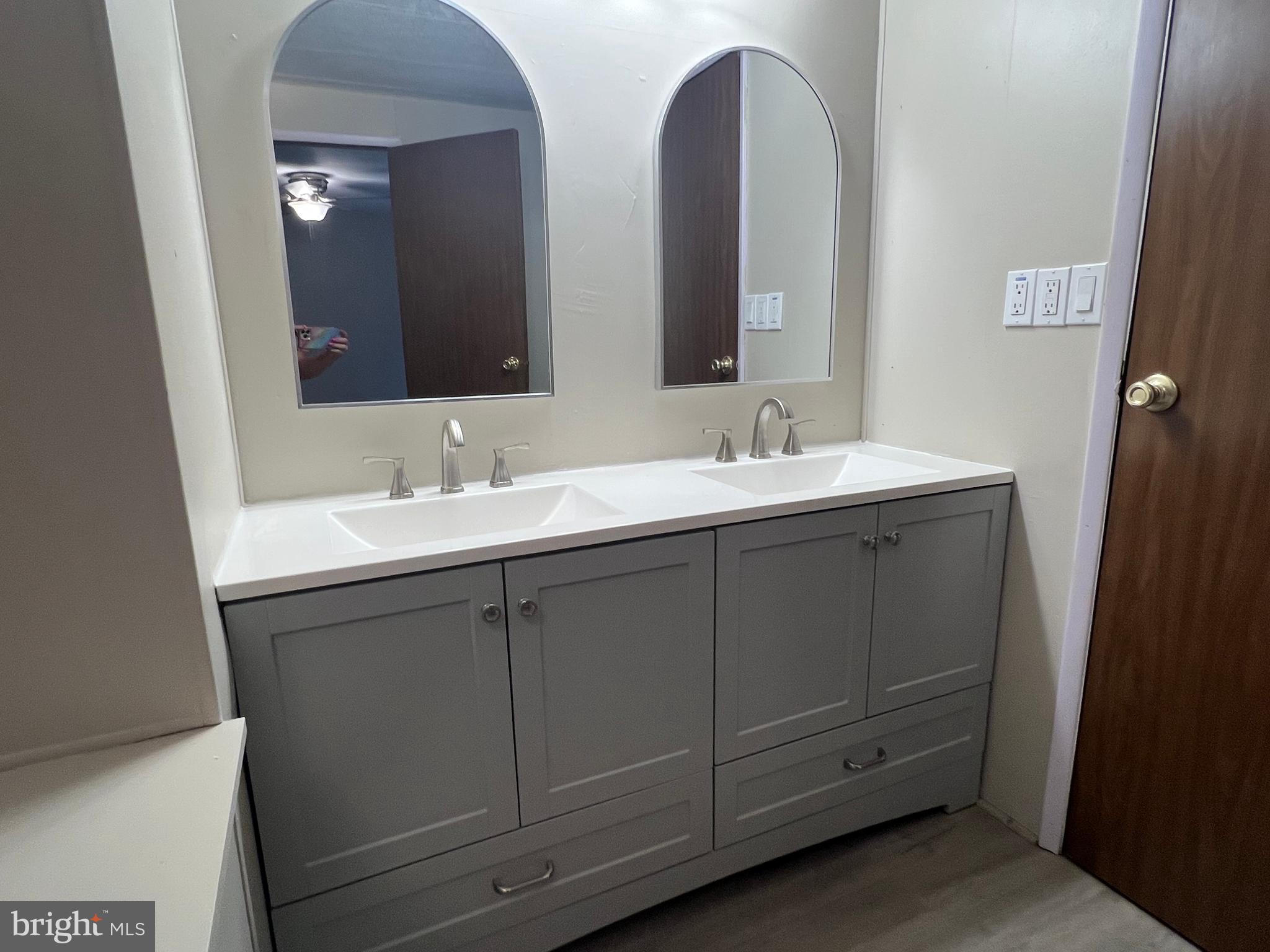 NESHAMINY FALLS - Residential