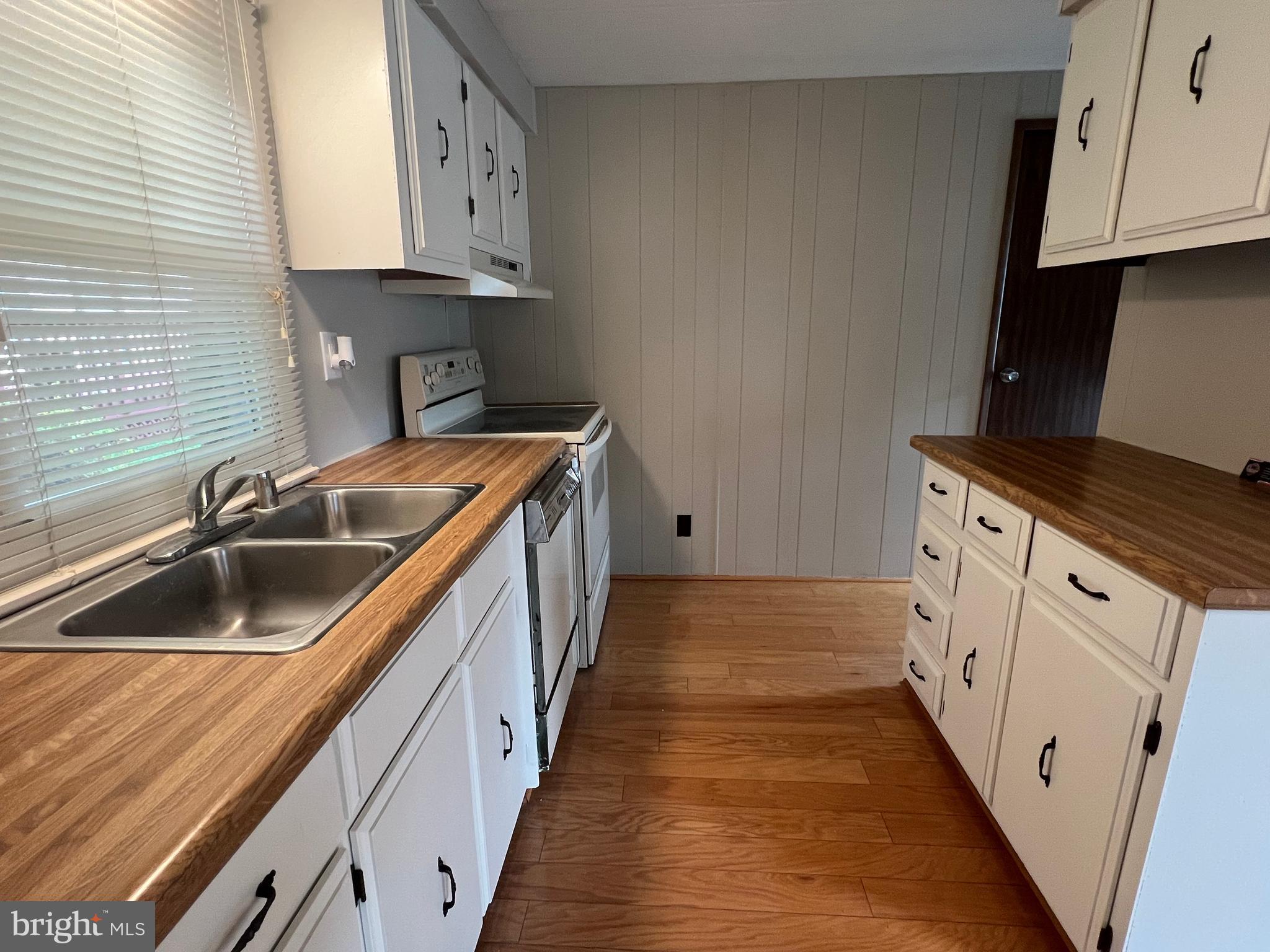 NESHAMINY FALLS - Residential