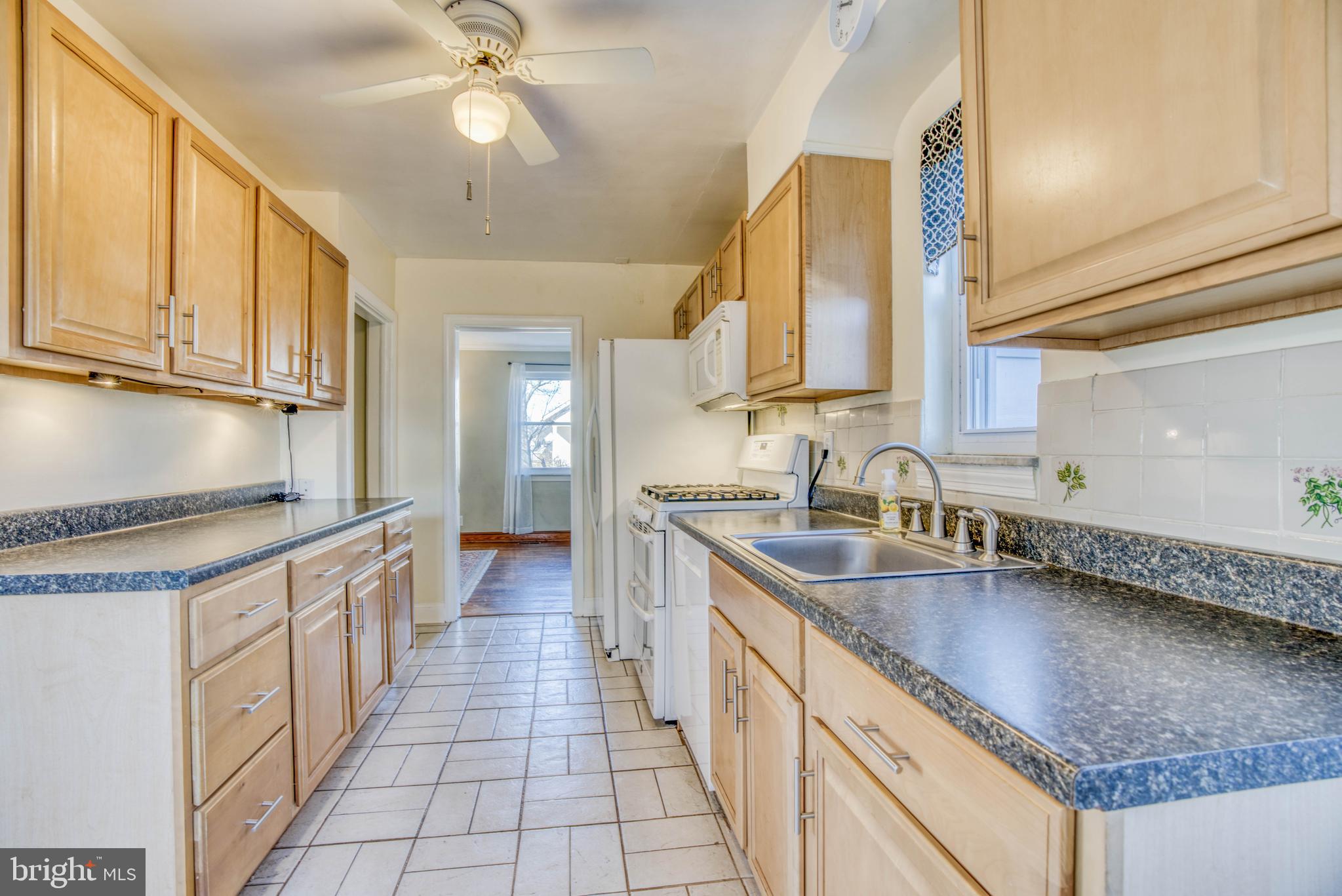 VILLA CRESTA - Residential