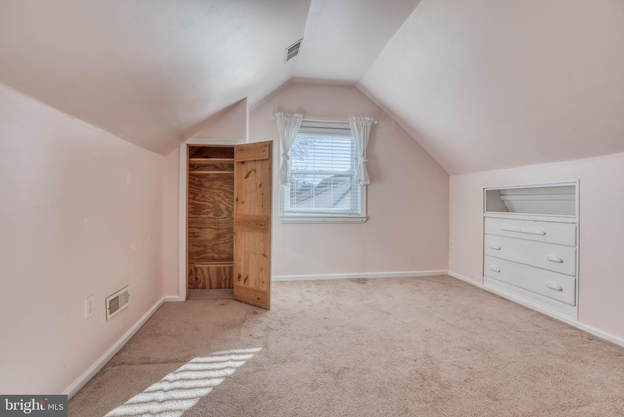 VILLA CRESTA - Residential