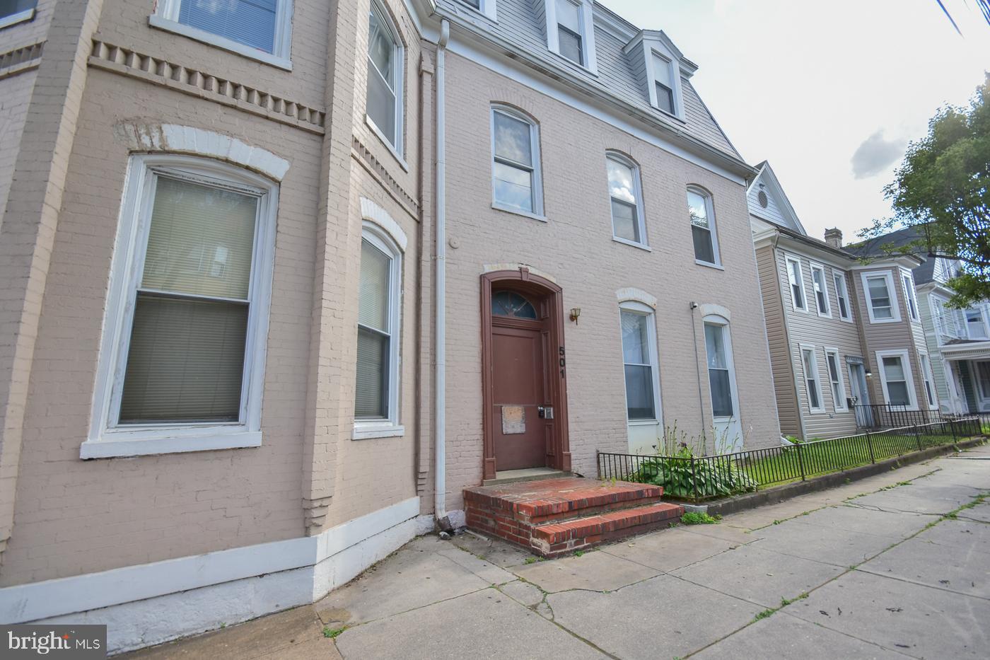 501 W KING STREET