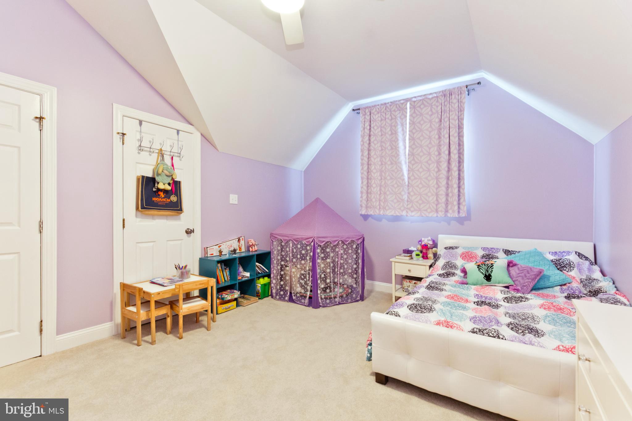 FENWICK COURT - Residential Lease