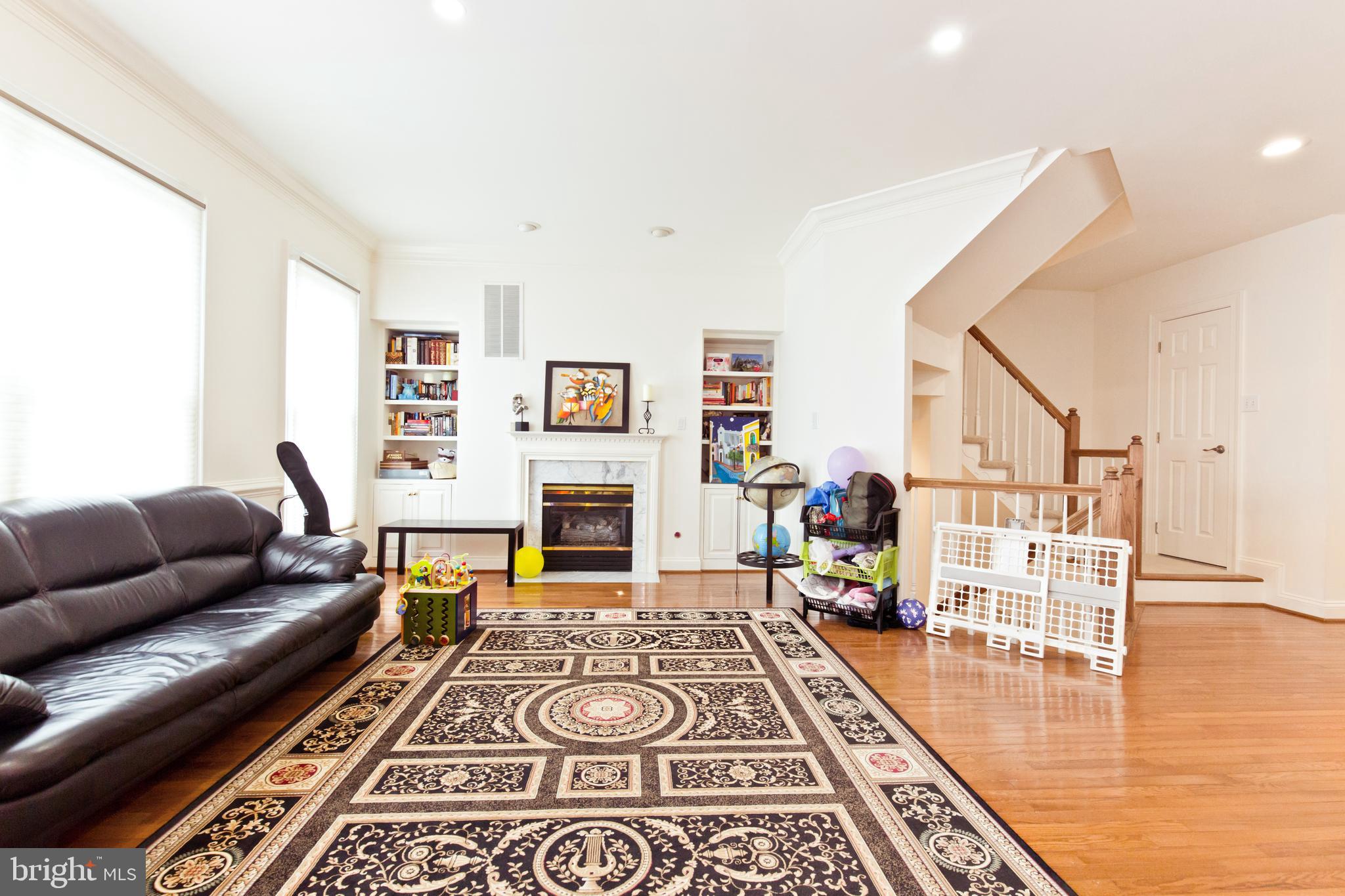 FENWICK COURT - Residential Lease