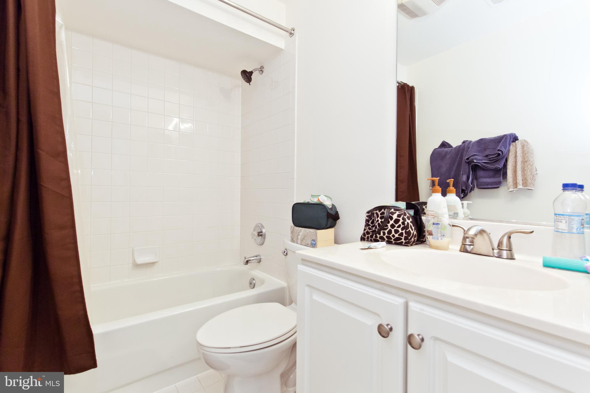 FENWICK COURT - Residential Lease