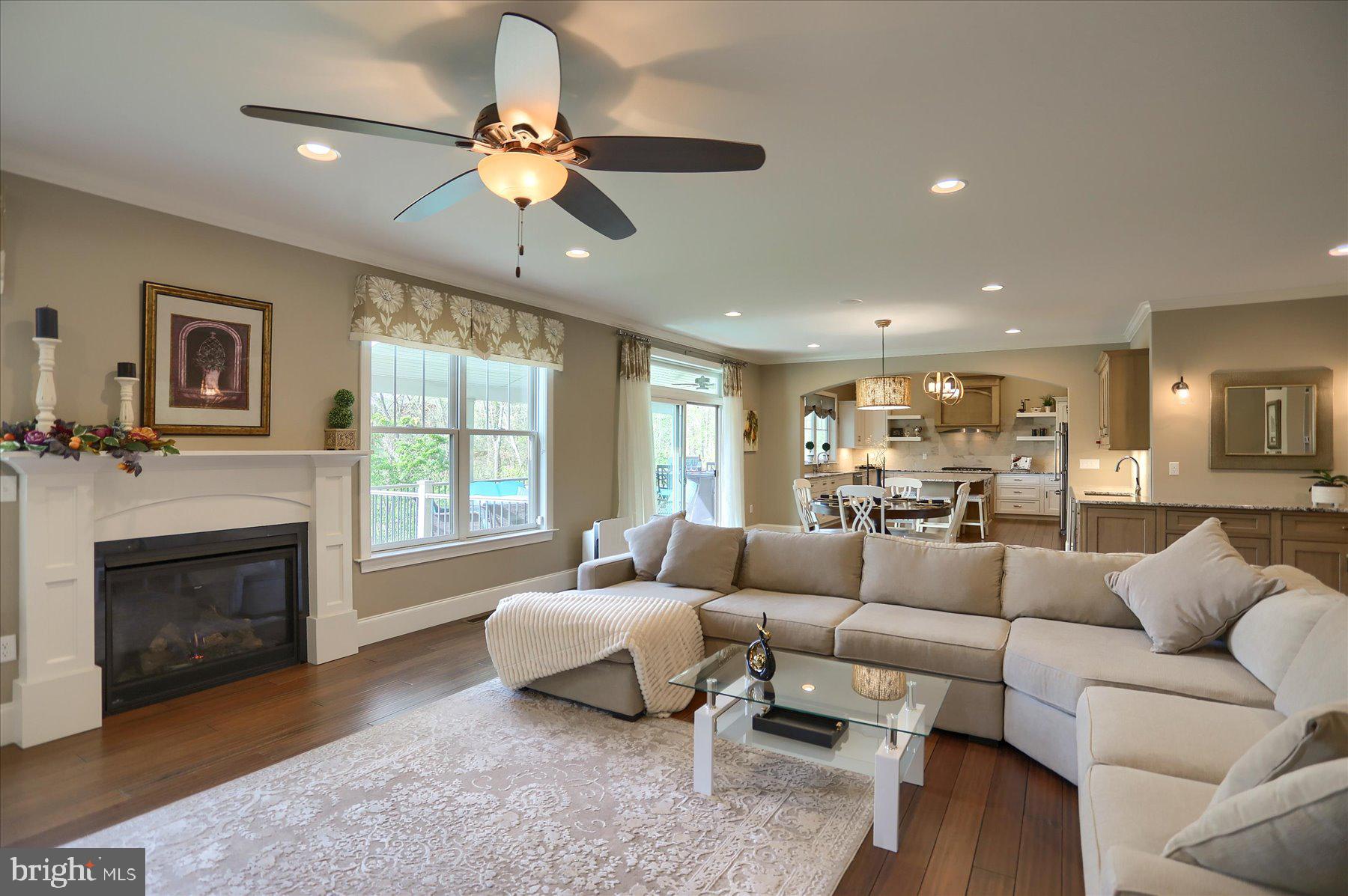 DEAVEN WOODS - Residential