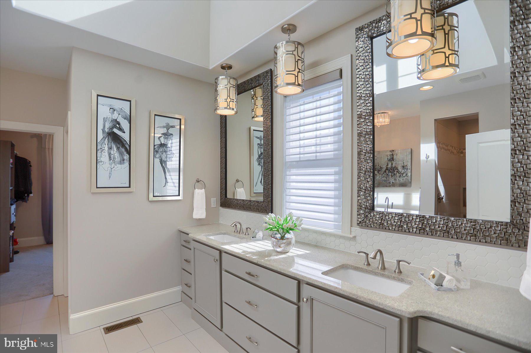 DEAVEN WOODS - Residential