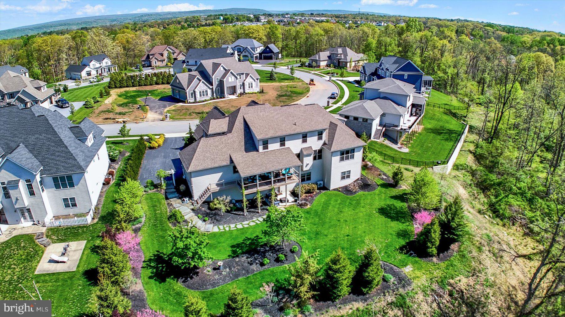 DEAVEN WOODS - Residential