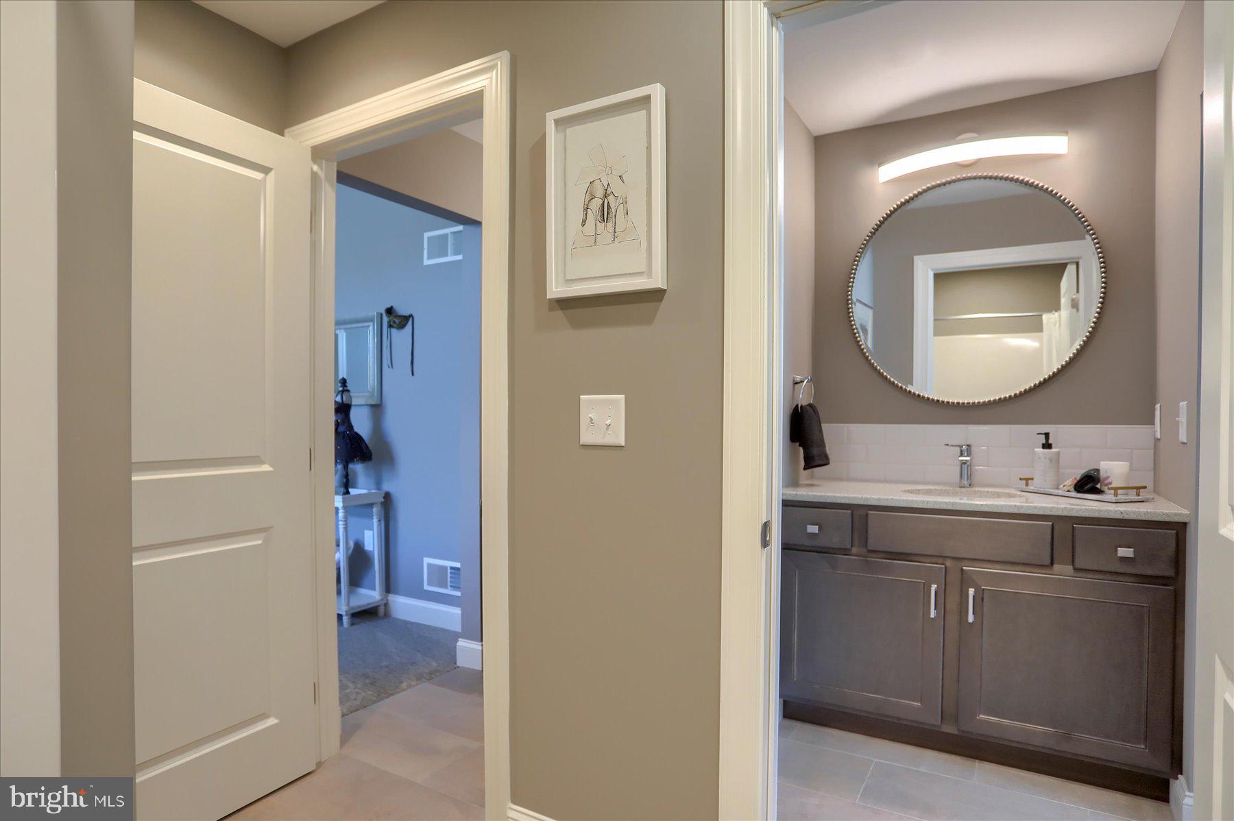 DEAVEN WOODS - Residential