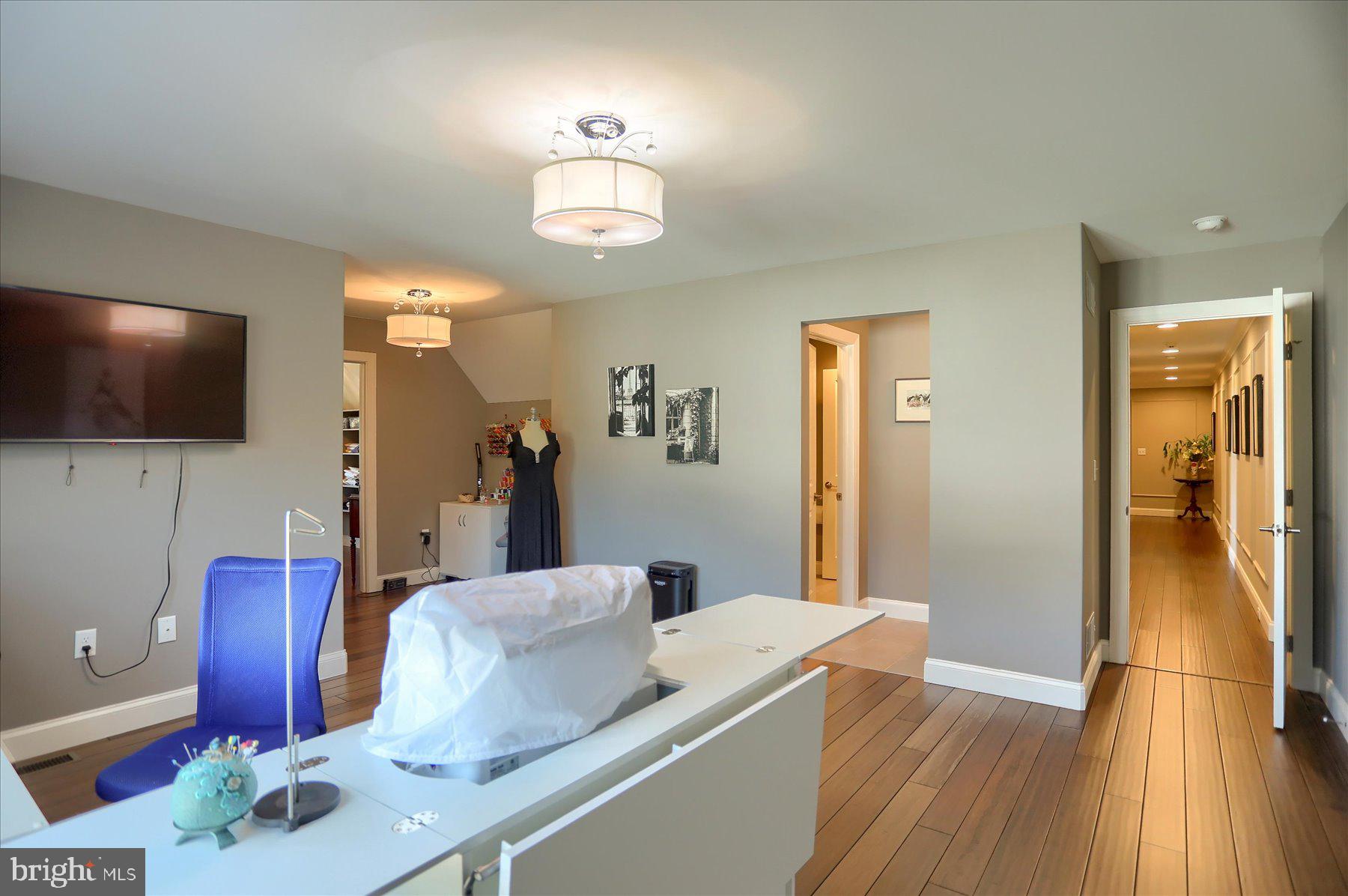 DEAVEN WOODS - Residential