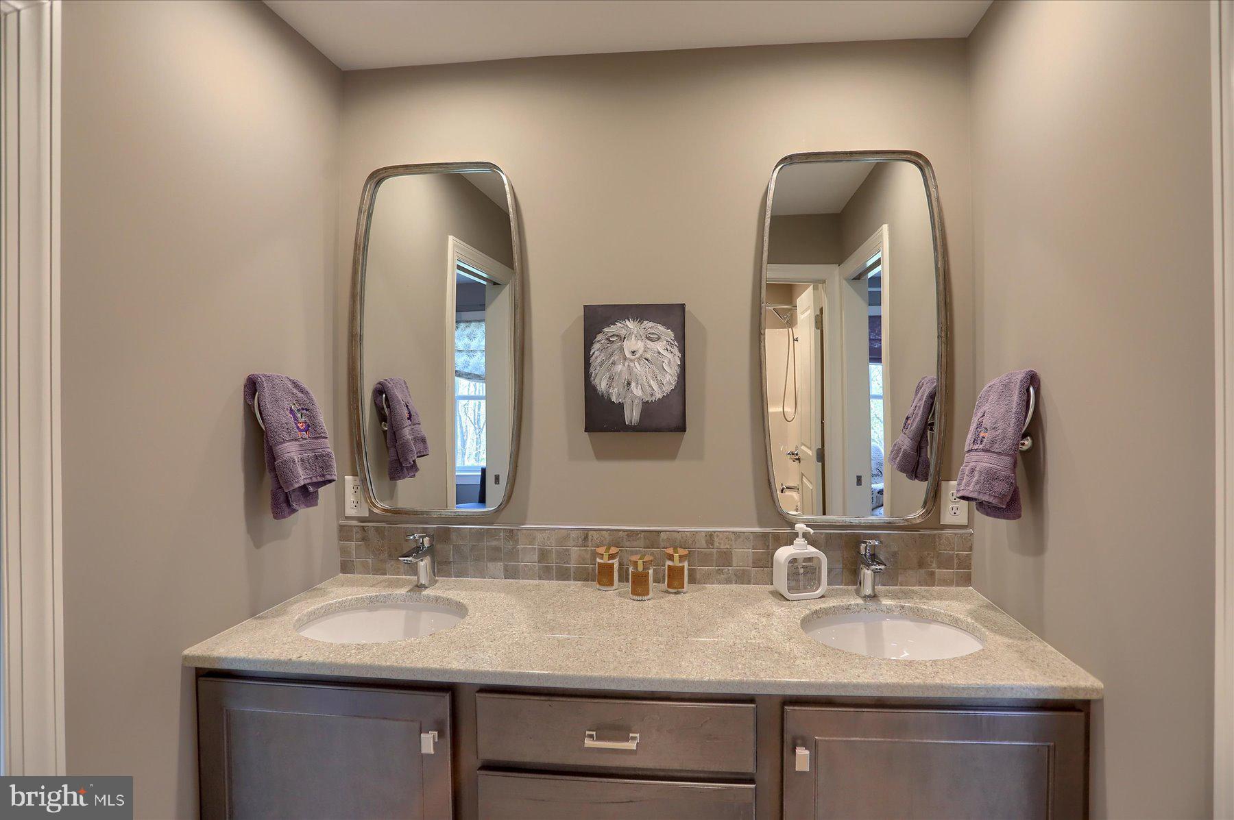 DEAVEN WOODS - Residential