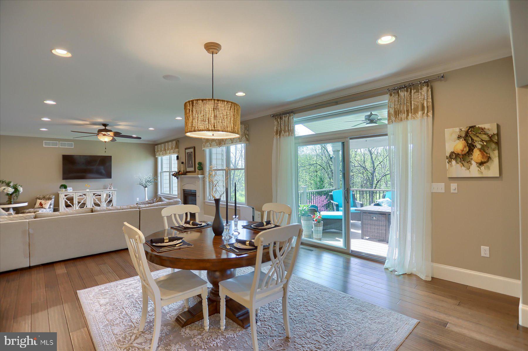 DEAVEN WOODS - Residential