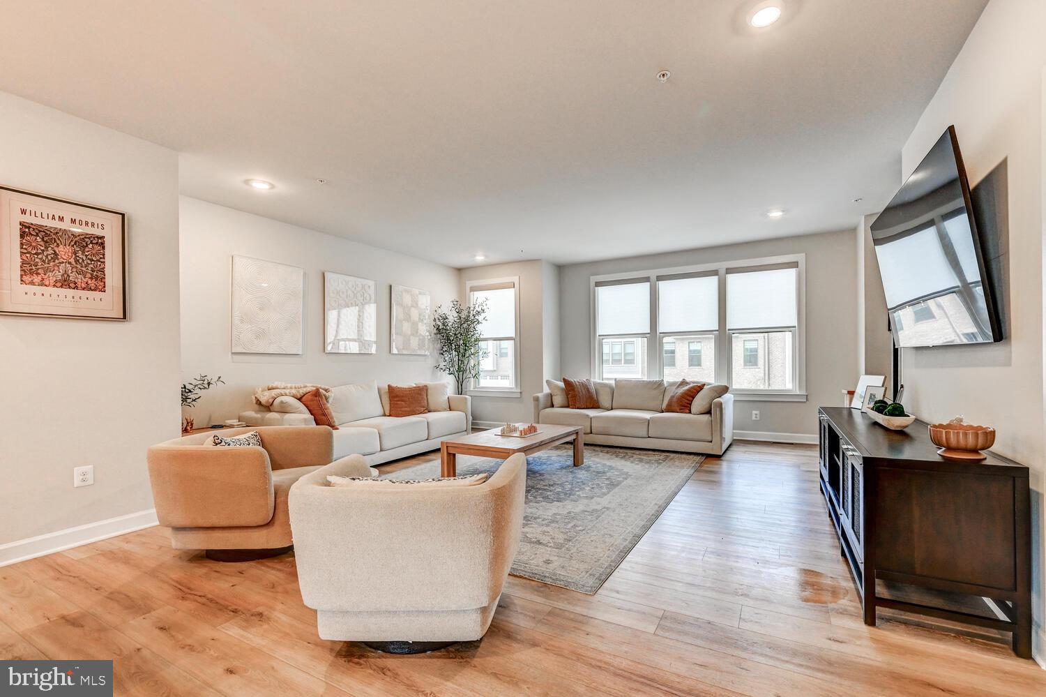 LONGVIEW RIDGE - Residential