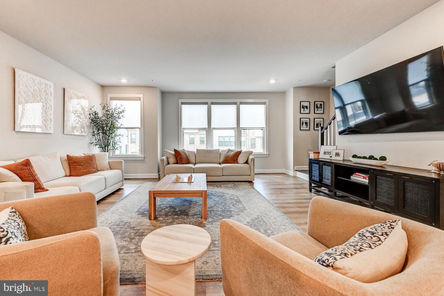 LONGVIEW RIDGE - Residential