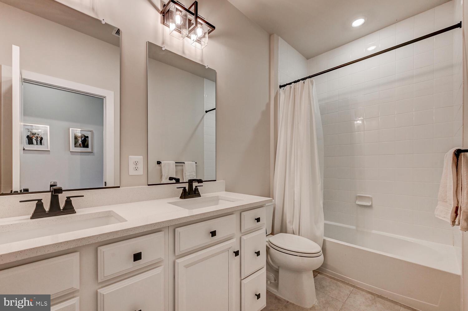 LONGVIEW RIDGE - Residential