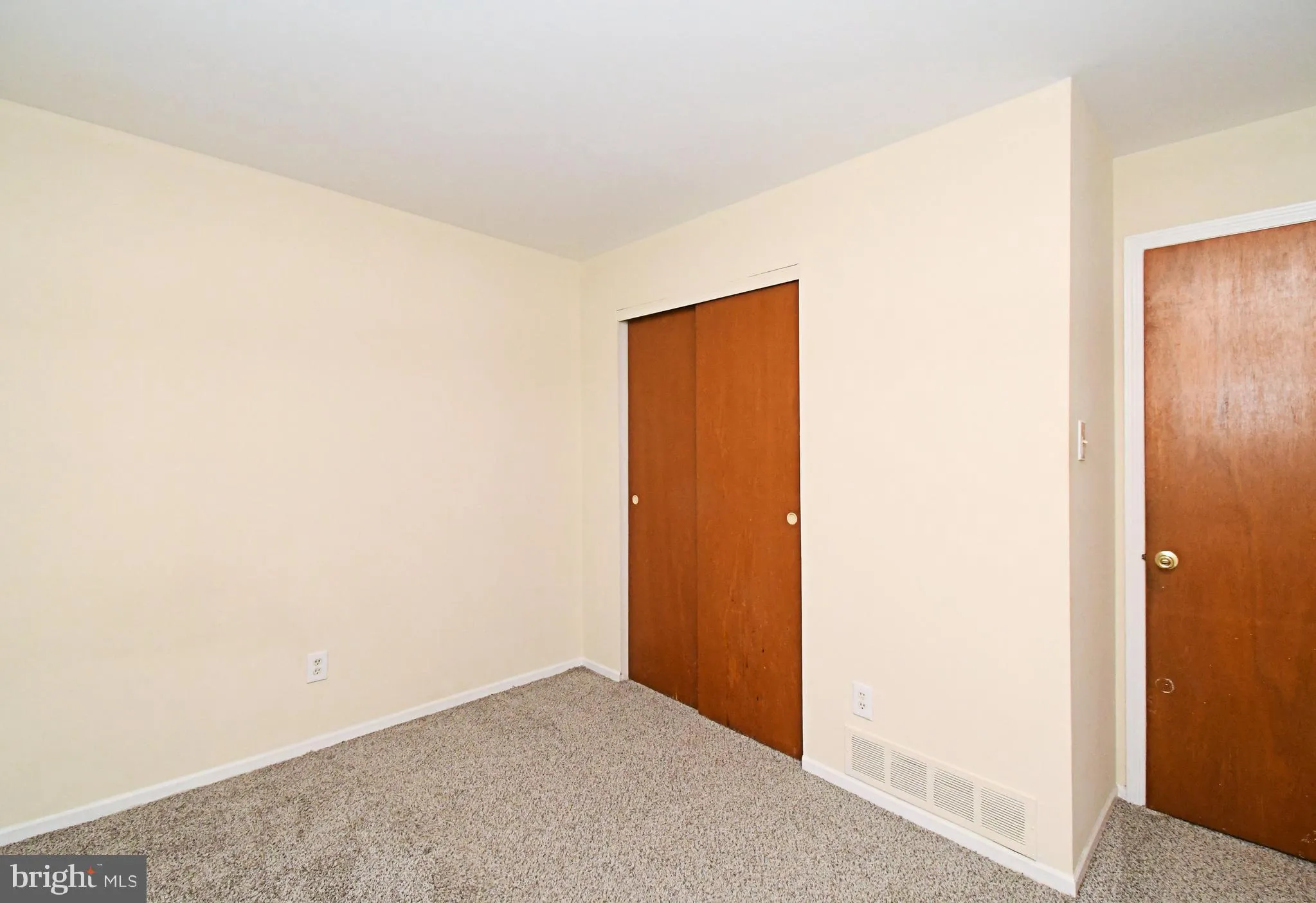 Yardley, Pennsylvania 19067, United States, 2 Bedrooms Bedrooms, ,2 BathroomsBathrooms,Residential,Active,256880