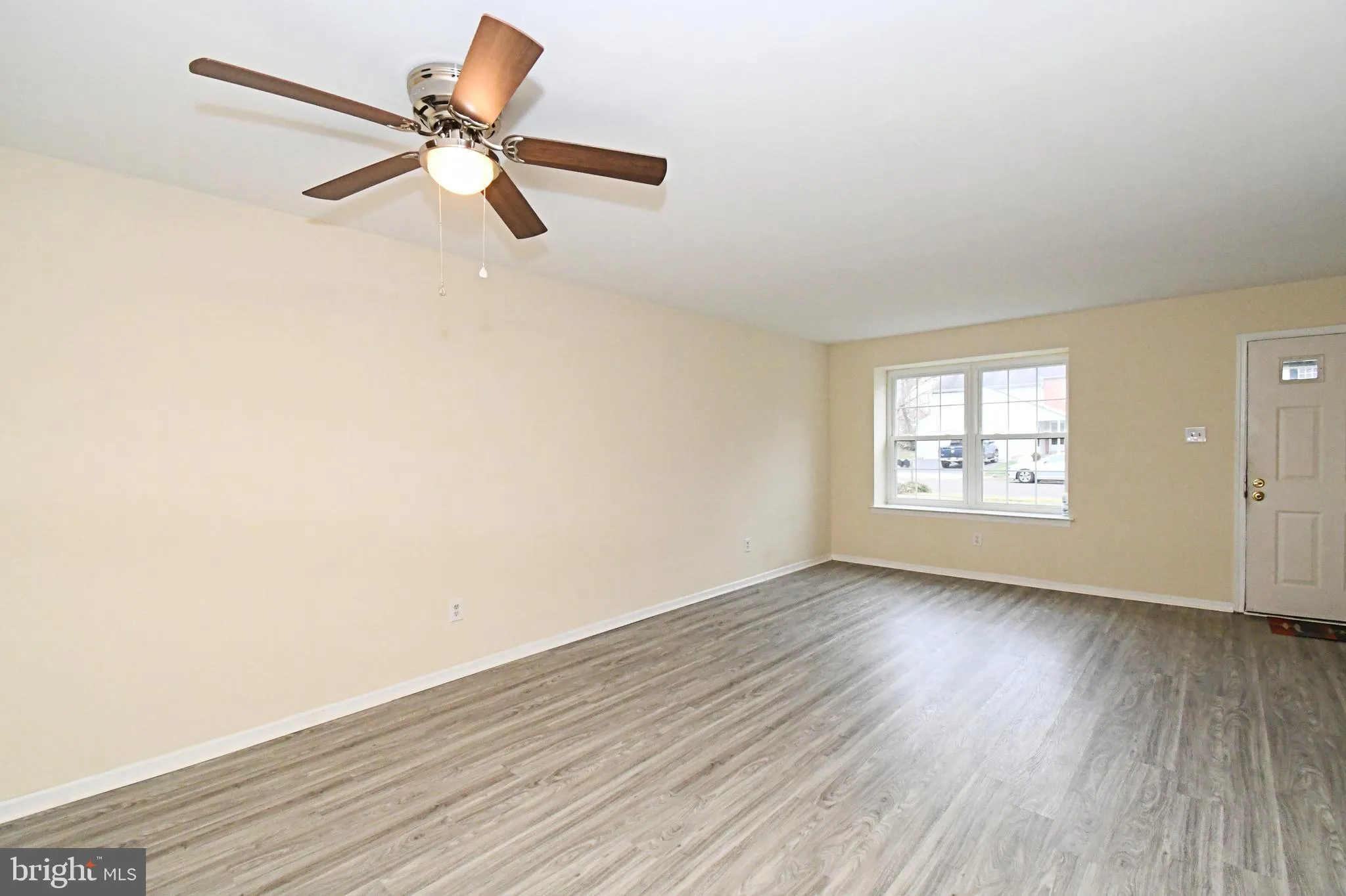 Yardley, Pennsylvania 19067, United States, 2 Bedrooms Bedrooms, ,2 BathroomsBathrooms,Residential,Active,256880