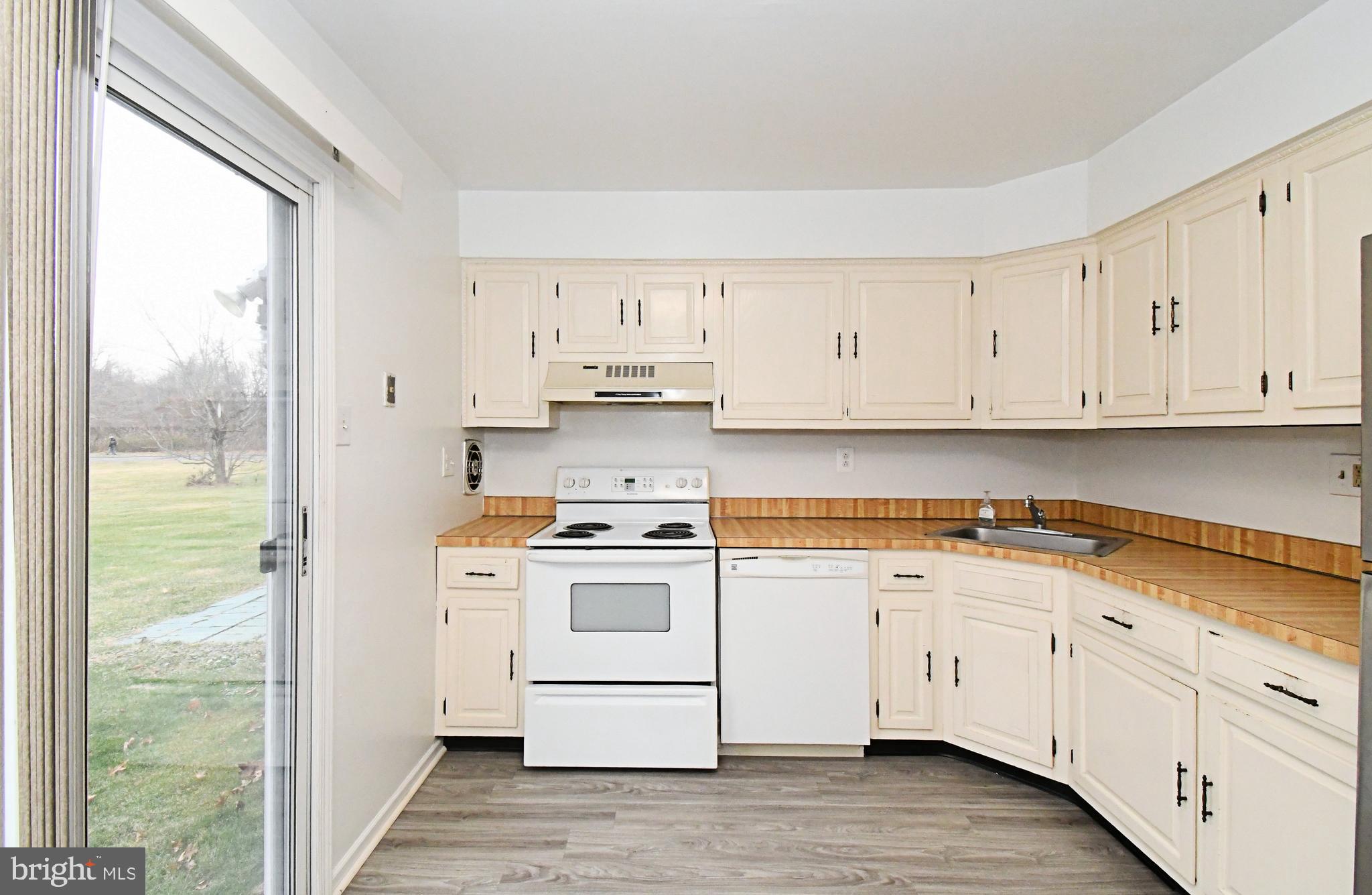 HEACOCK MDWS - Residential Lease