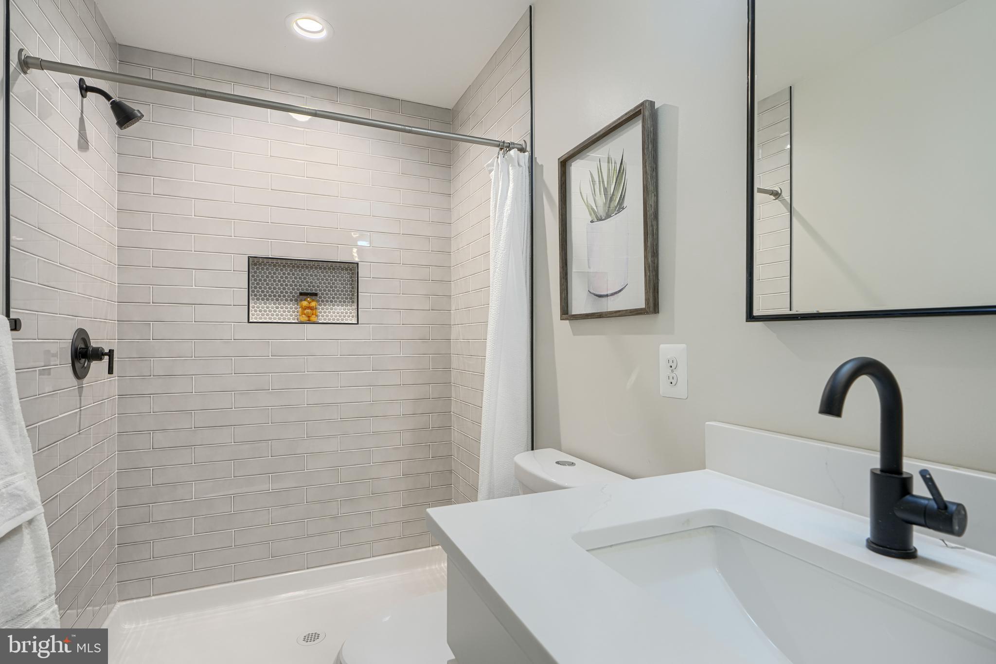 GLEN BURNIE - Residential