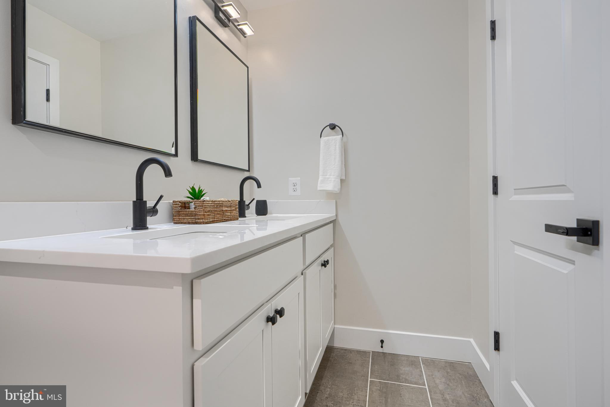 GLEN BURNIE - Residential