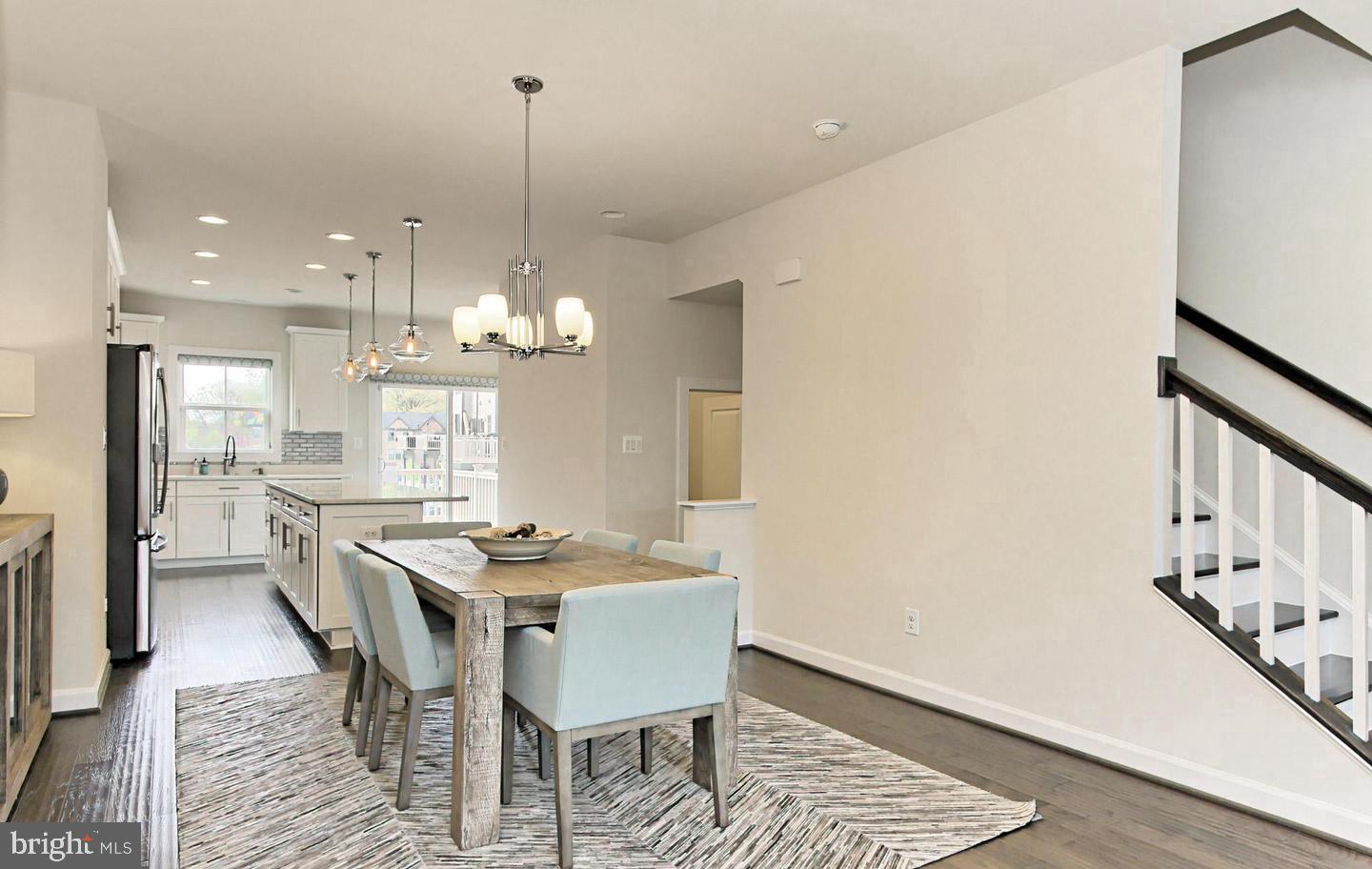 METRO ROW - Residential Lease