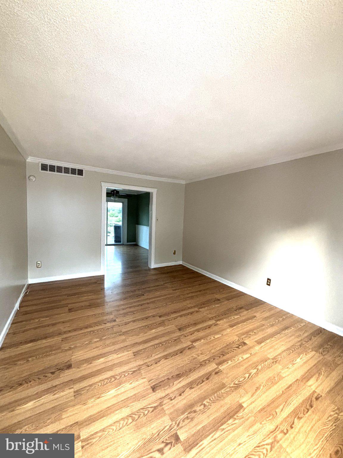 31 SLAVIN COURT 1I