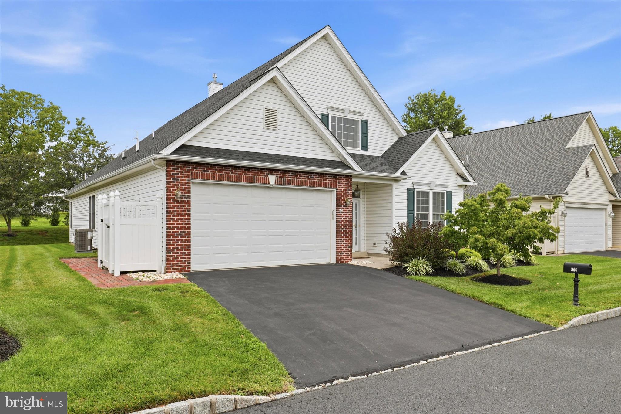296 WESTMINSTER LANE