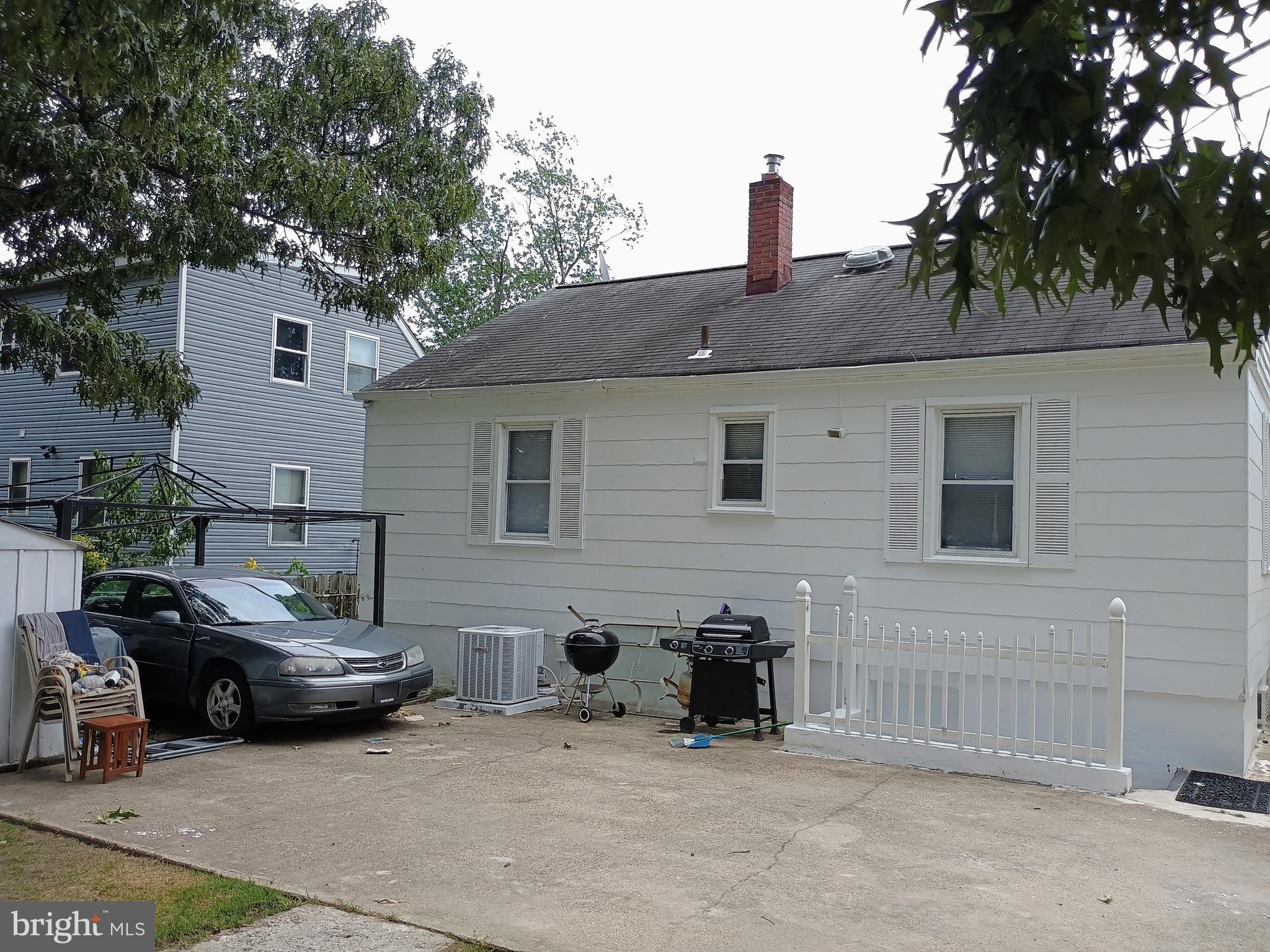 6116 ALPINE STREET